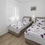 Cozy In Умаг